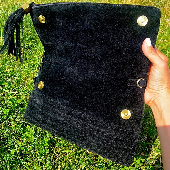 Lulu’s large black clutch/crossbody. NWT sale* (bundle 3 for $30) - Picture 6 of 7